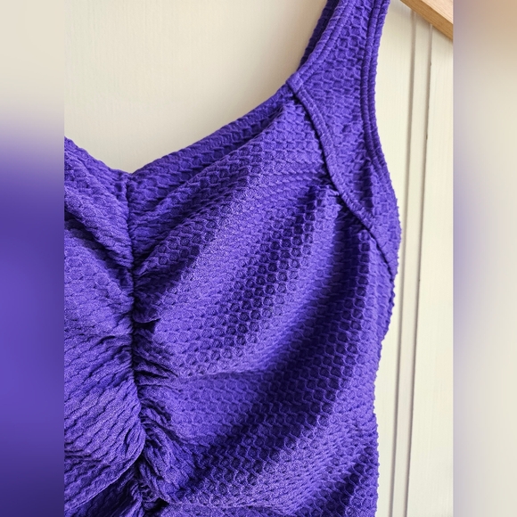 Swim & Sweat Chlorine Resistant AQUAMORE Solid Textured Shirred Front One Piece - Picture 11 of 13